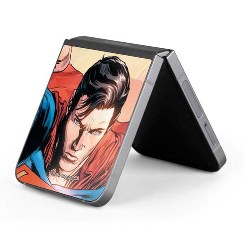 DC Comics Superman Flying Pose Action Comics #957 Art by Patch Zircher Galaxy Z Flip6 Skin